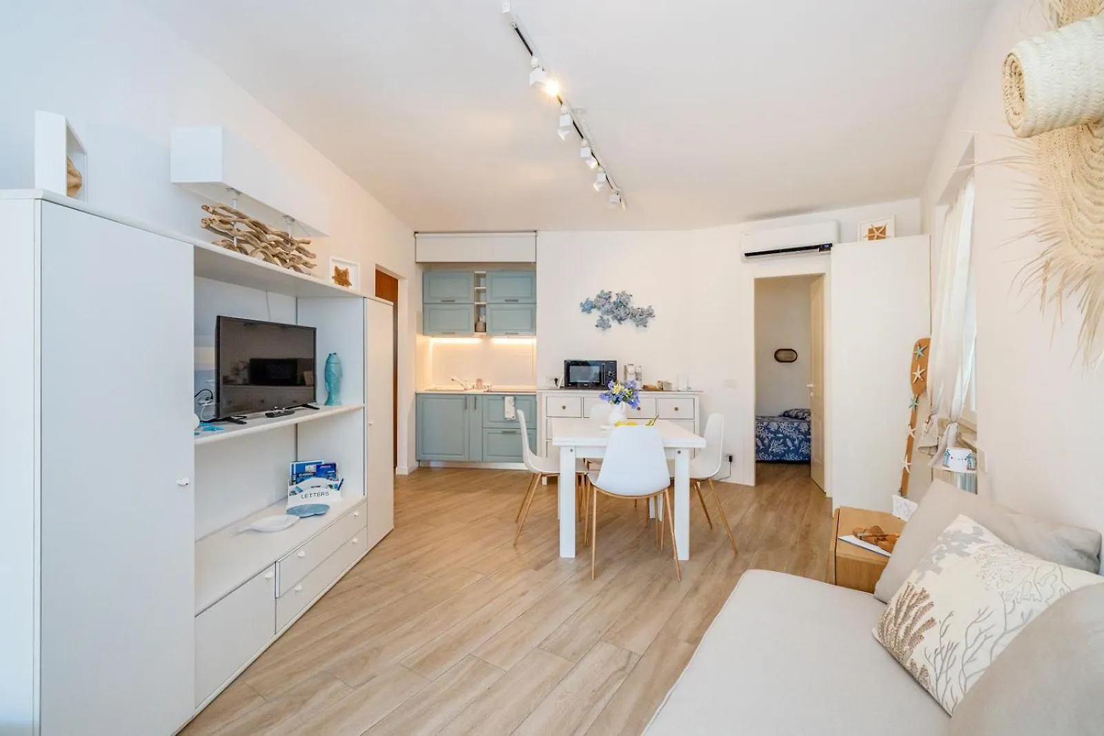 Apartment Isabel Beach And Bike Finale Ligure Italy